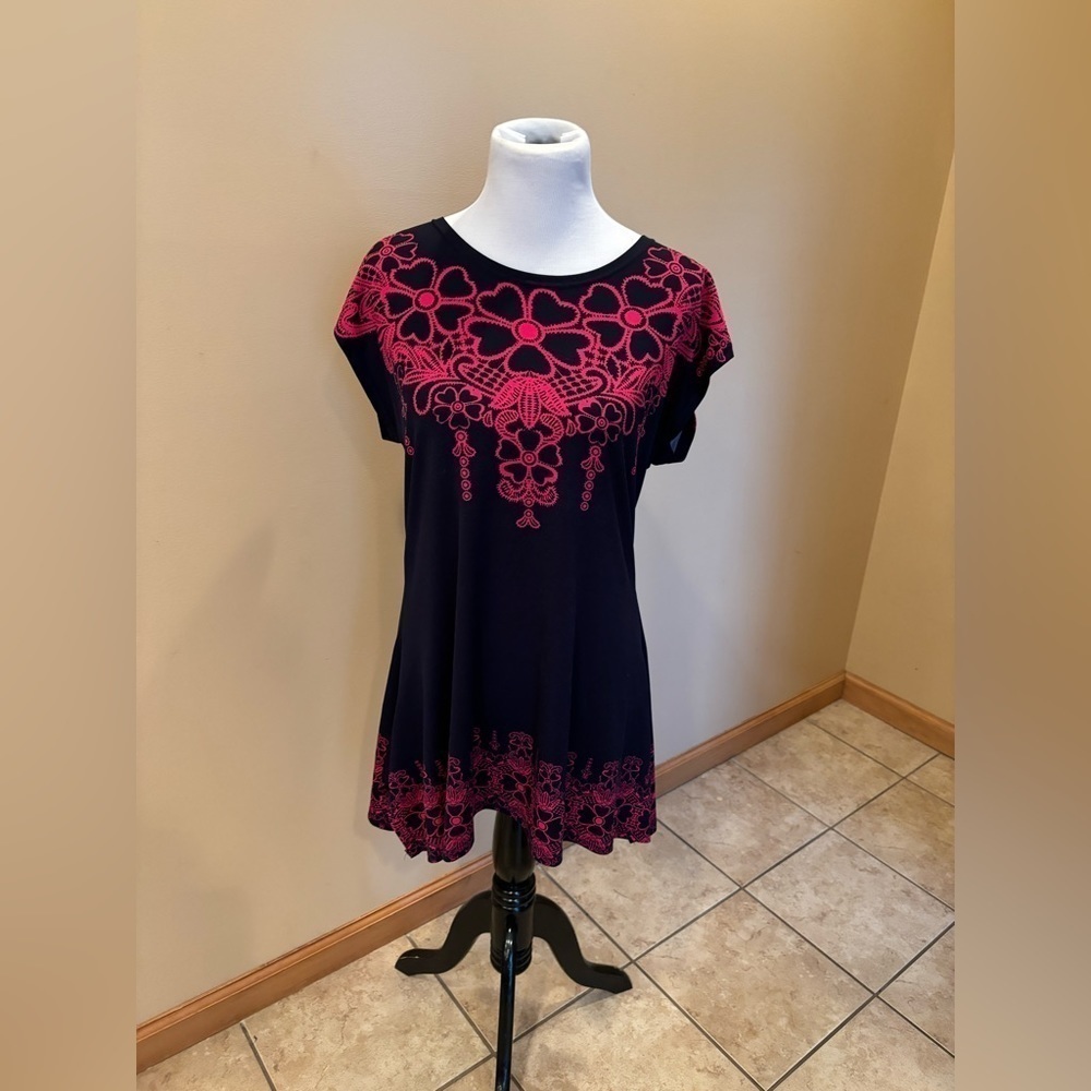 Catalog Favorites Black & Deep Pink Dress